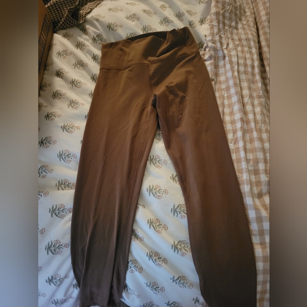 Brown Vuori Leggings (Small)